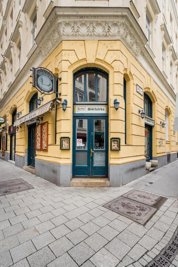 Pyvo Street Home With Balcony By Nw Budapeste Exterior foto